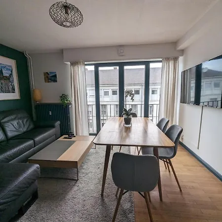 Beautiful 3-room With Cathedral View Apartment